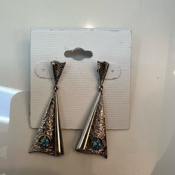 Silver earrings with blue crystal - Picture 3 of 4